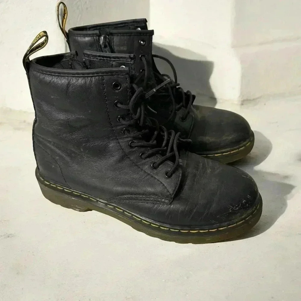 Doc marten boots 5